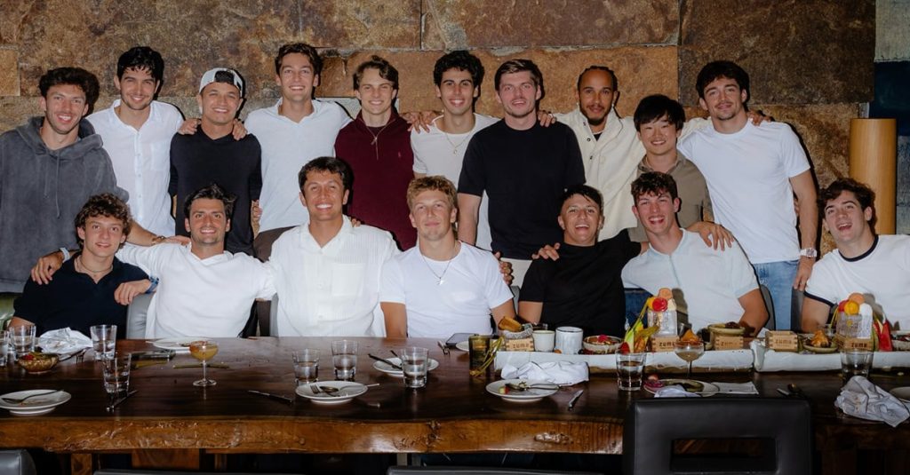 RoyalTourism Dubai Visa Hotel