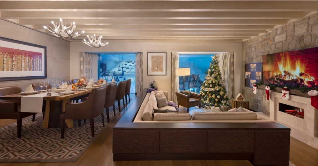 RoyalTourism Dubai Visa Hotel